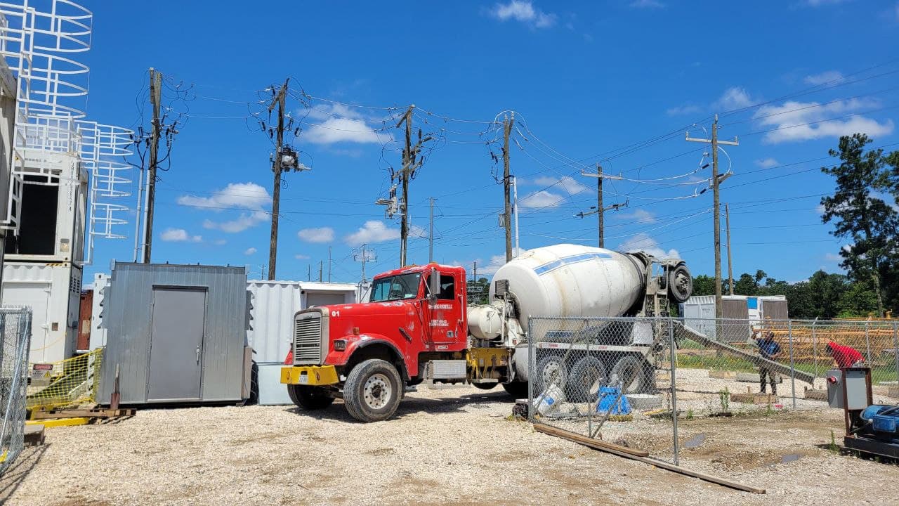 Fathom Labs Southeast Texas bitcoin mining facility, container units with ERCOT power infrastructure